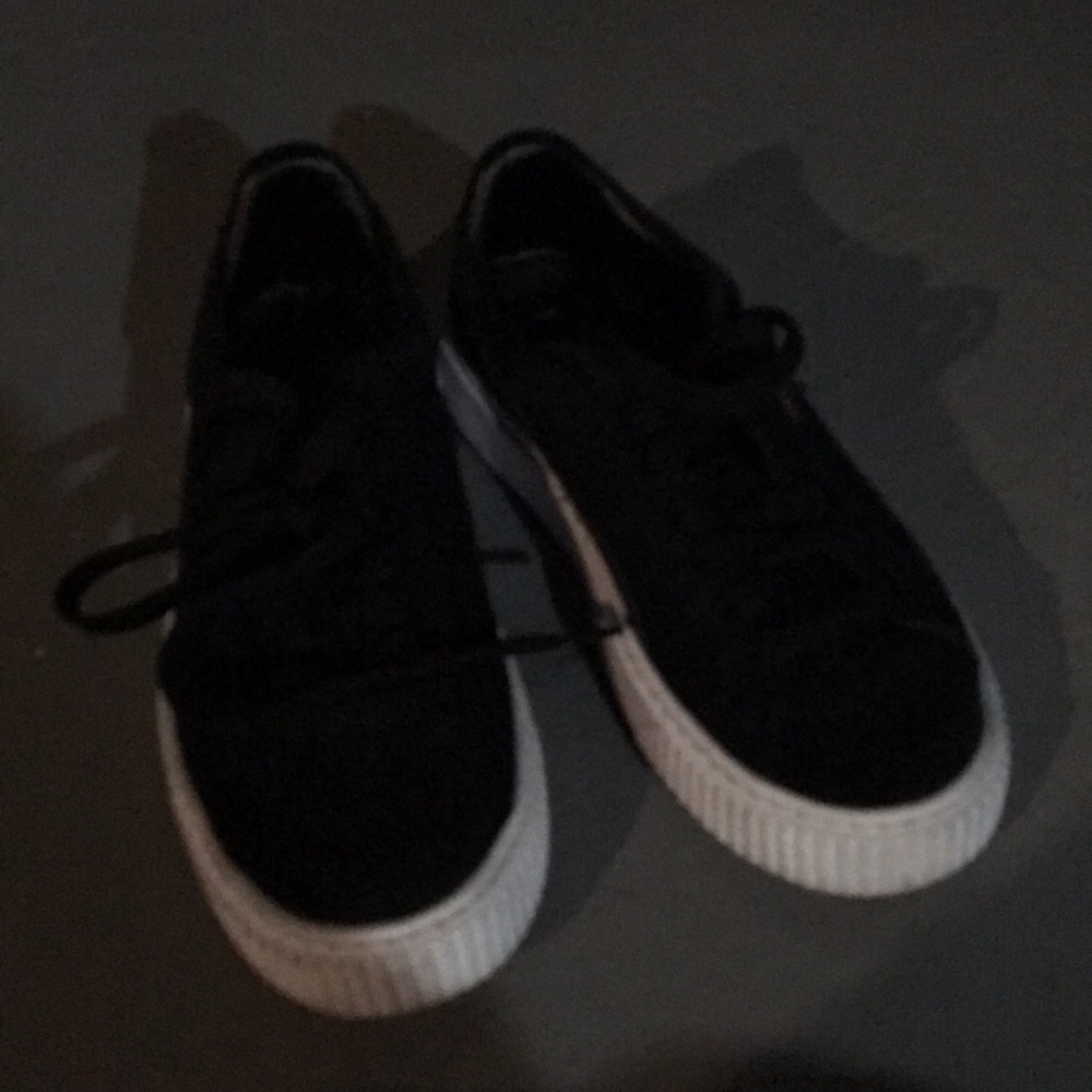 Puma Suede Sneakers